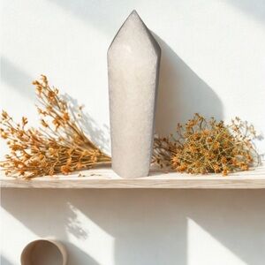 Calcite Hexagonal Tower – 6-Sided Crystal Point – 61g — UV Reactive